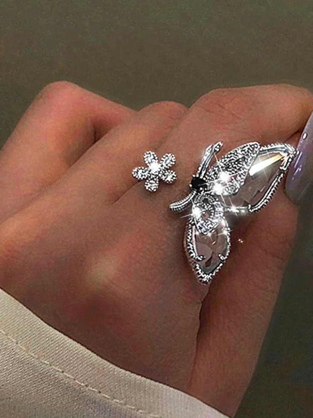 Sparkly Butterfly Ring Sliver Bling Rhinestone Knuckle Rings Adjustable Ring Jew